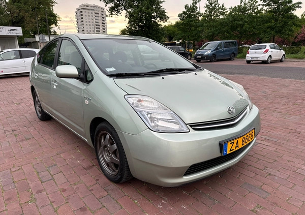 Toyota Prius cena 25000 przebieg: 240000, rok produkcji 2007 z Warszawa małe 631